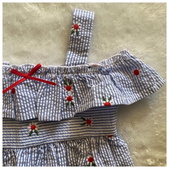 Blueberi Boulevard cold shoulder dress - Picture 2 of 7